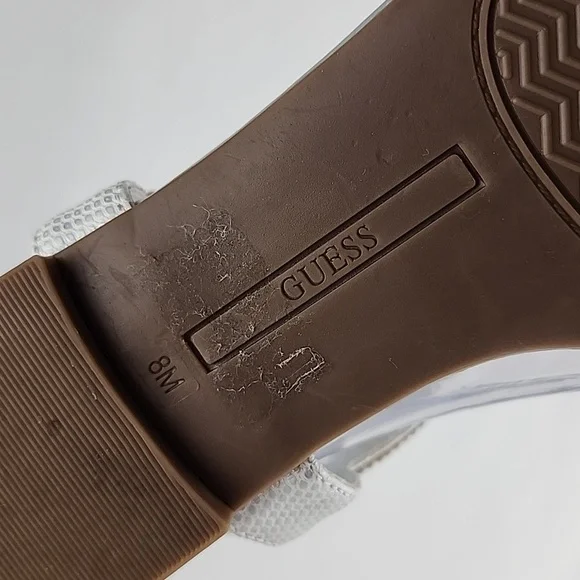 GUESS Women's Flat Silver Bejeweled Rhinestones Thong Sandals Size 8M - Picture 13 of 15